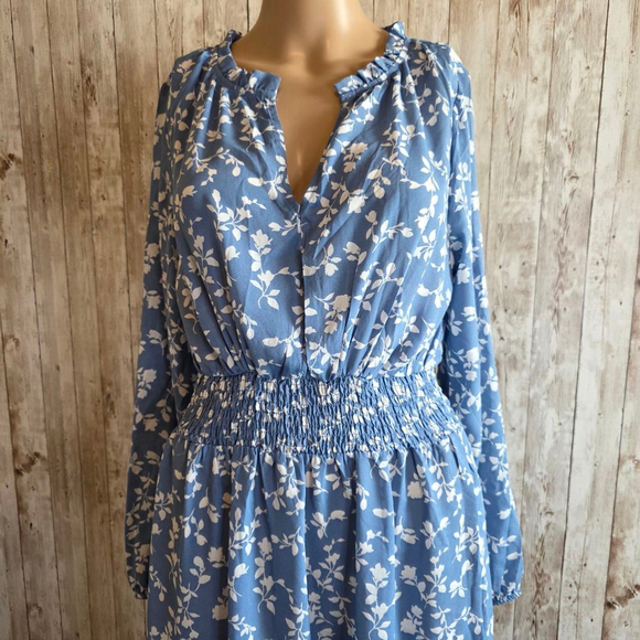 Steve Madden Dress Size S Blue Floral - Picture 2 of 9